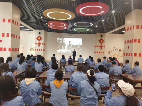 平?jīng)鍪胁┪镳^開展的 重溫黨史三部曲 活動持續(xù)助推黨史教育 升溫加熱