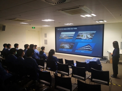 素質(zhì)拓展與創(chuàng)新實踐--寶馬之行